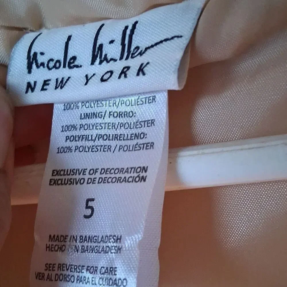 Nicole Miller keep your